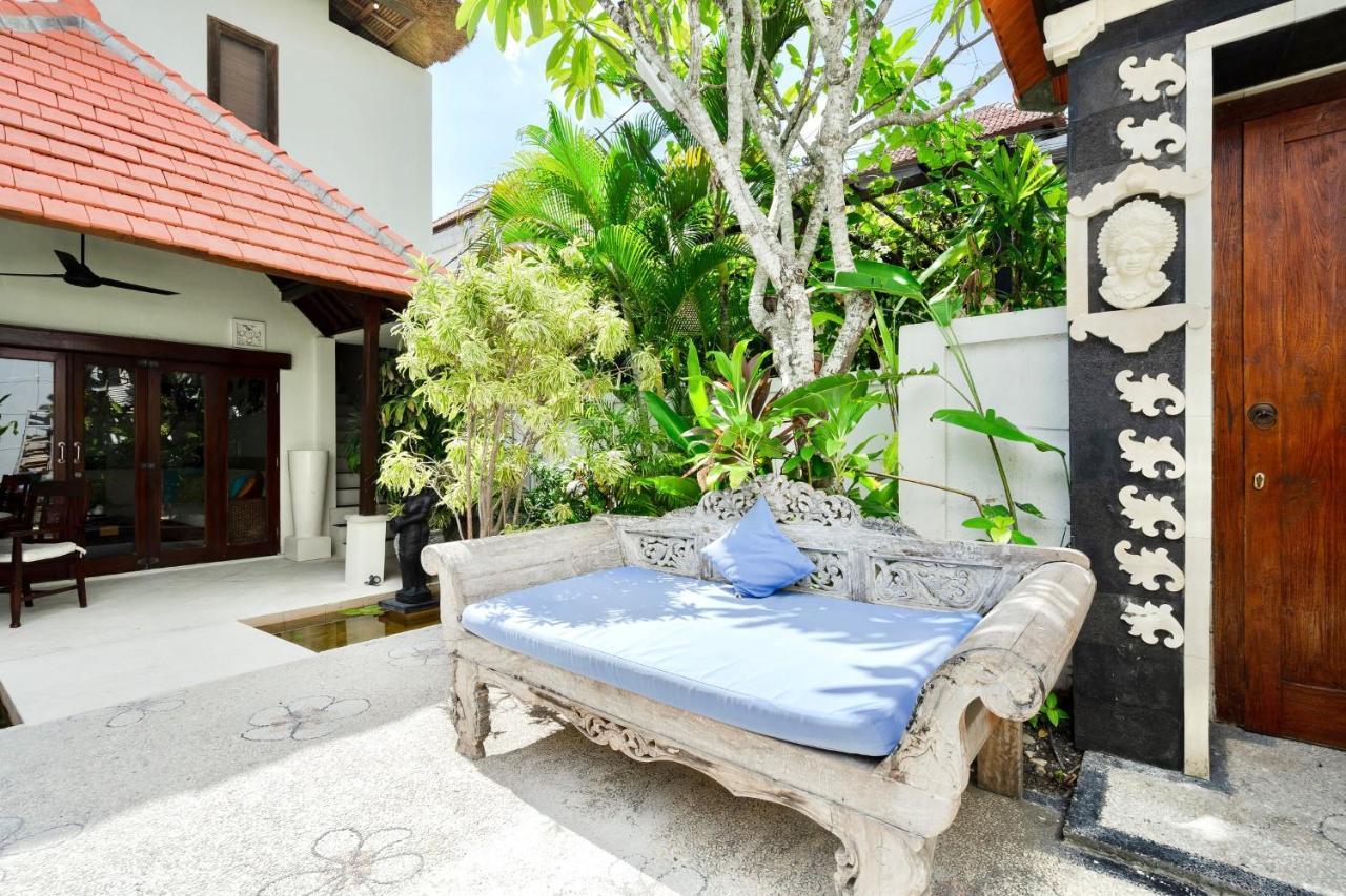 Villa Carissa Seminyak Centre, Bali By Le Ciel Hospitality Esterno foto