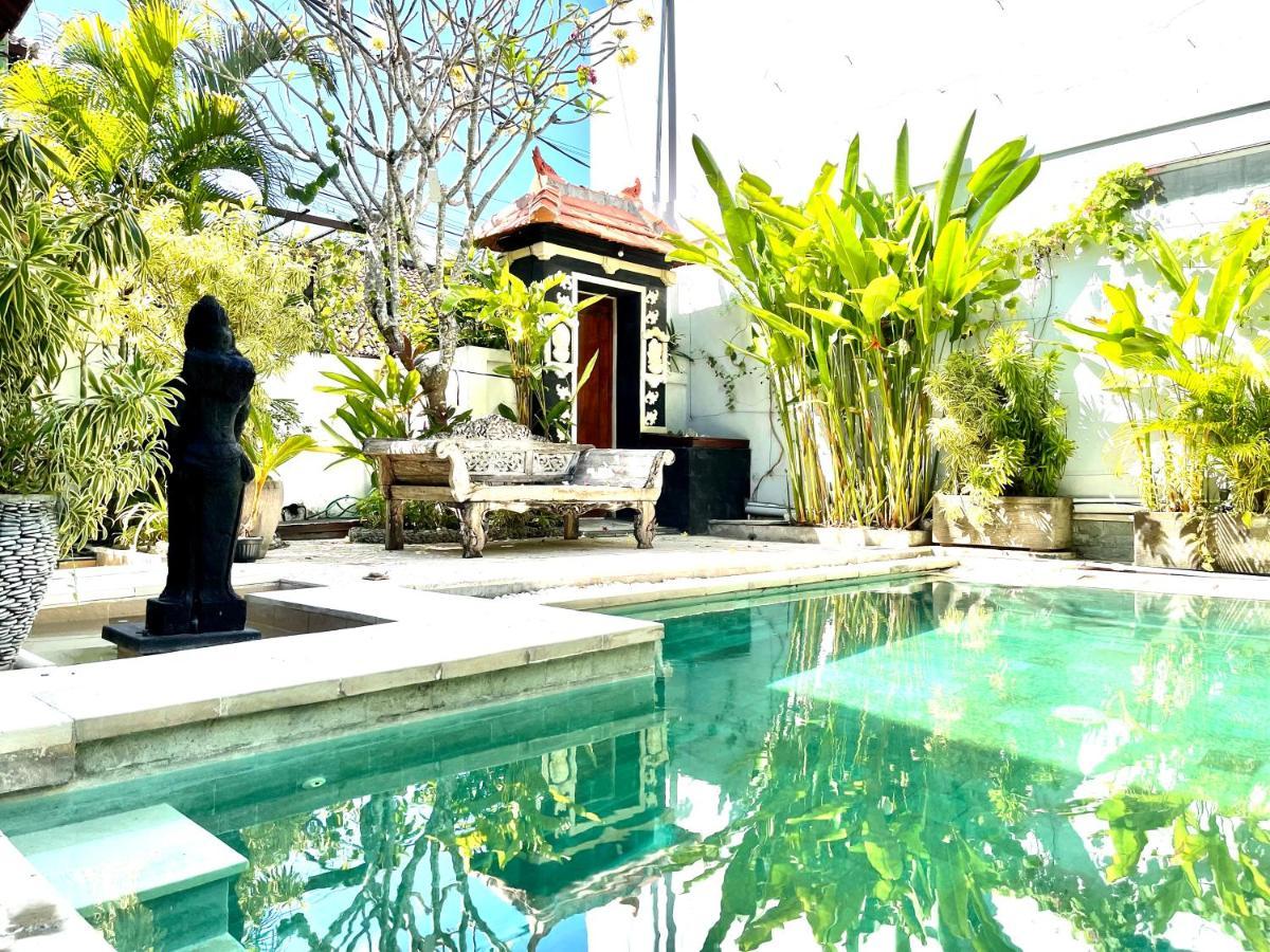 Villa Carissa Seminyak Centre, Bali By Le Ciel Hospitality Esterno foto